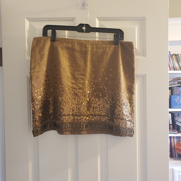 Jennifer Lopez Mini Skirt - GOLD NWT! - Picture 1 of 2